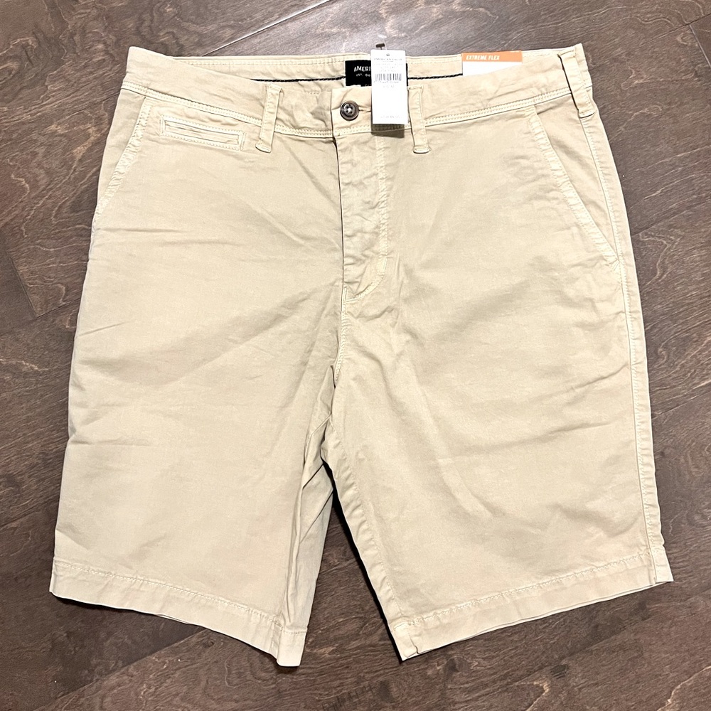 American Eagle khaki shorts. Size 32